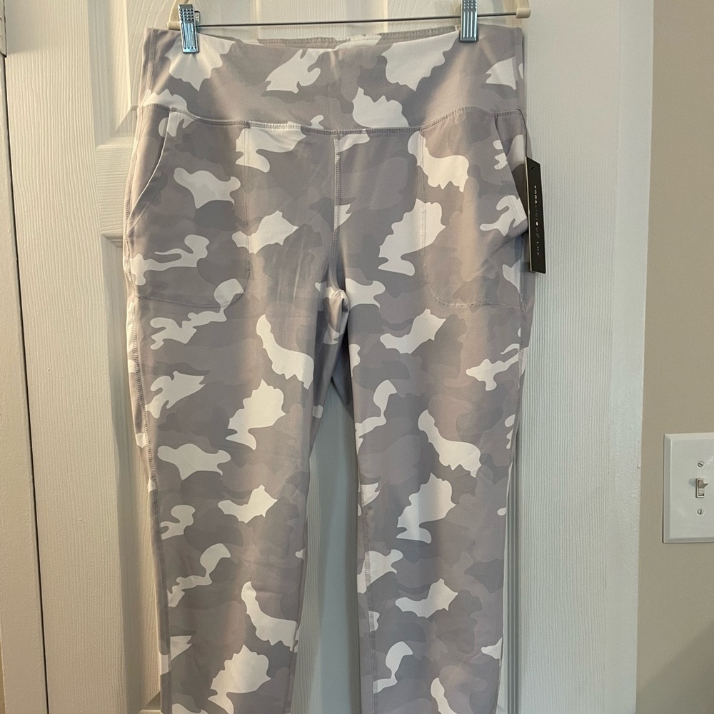 Yogalicious White Camo jogger pant